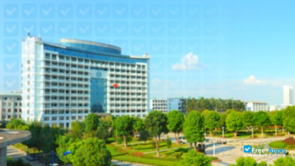 Foto de la Taizhou Polytechnic College #2