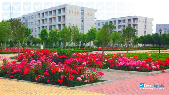 Xuchang Electrical Vocational College фотография №9