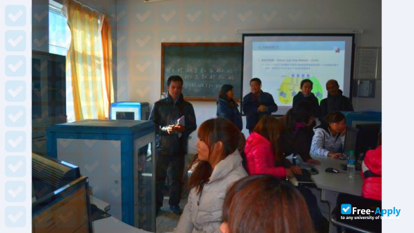 Foto de la Yingkou Vocational & Technical College #1