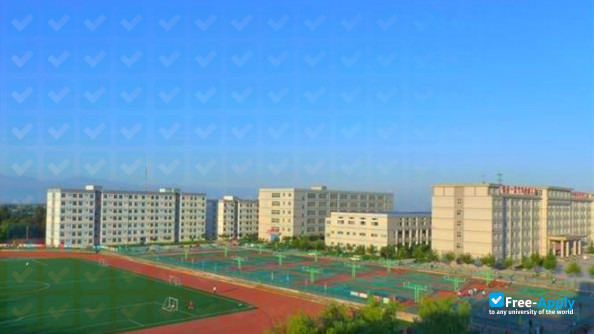 Xi'an Vocational College of Automotive Science and Technology photo #5