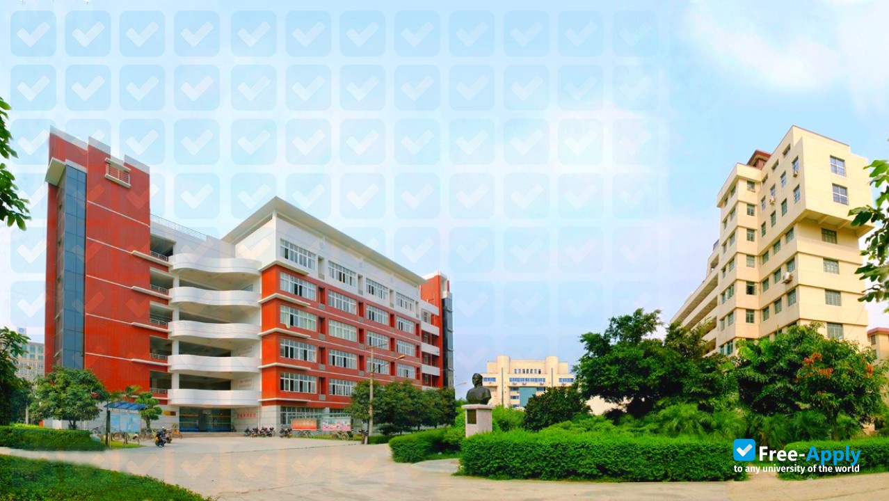 Photo de l’Fujian Chuanzheng Communications College #3