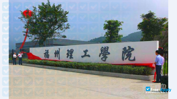 Foto de la Fuzhou Institute of Technology #2