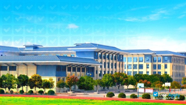 Sichuan Electronic Machinery Vocational & Technical College photo #7