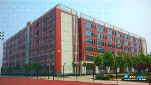 Hebei Vocational College of Real Transportation фотография №4