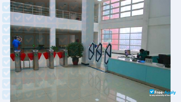 Hebei Vocational College of Real Transportation фотография №6
