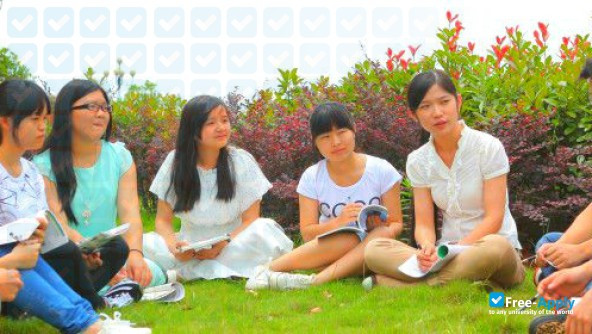 Jiangxi Health Vocational College photo #3
