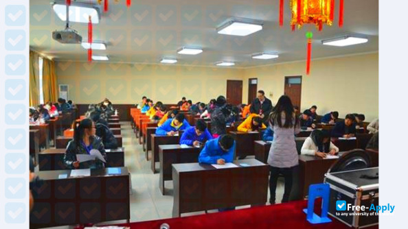 Photo de l’Baotou Vocational & Technical College #5