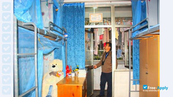 Foto de la Changzhou Textile Garment Institute #8