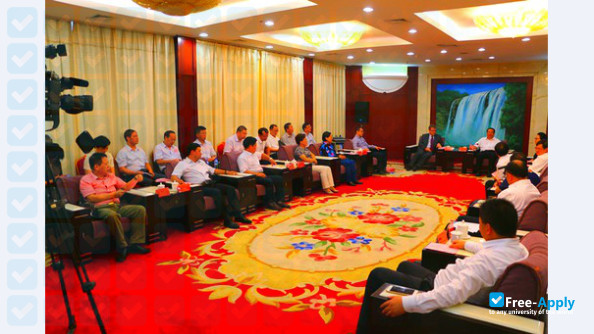 Photo de l’Xingyi Normal University for Nationalities #7