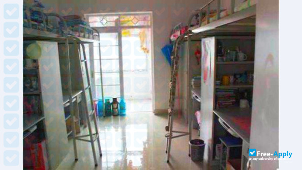 Hubei Land Resources College photo #4