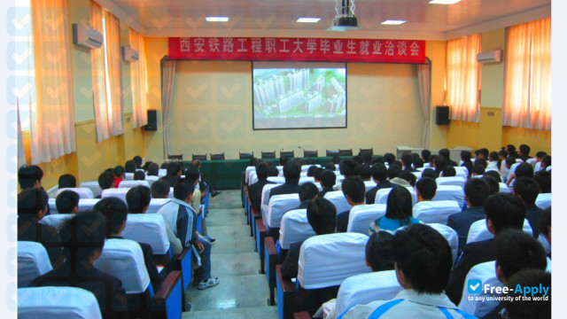 Xi'an Railway Engineering Staff University photo #1