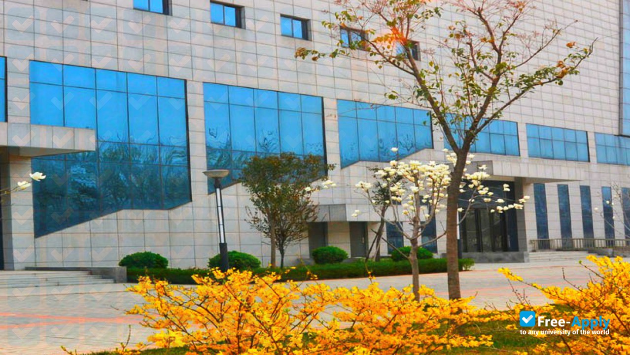 Photo de l’Zhengzhou Preschool Education College #3