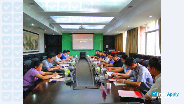 Foto de la Hunan Communication Polytechnic #10