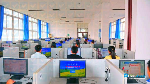 Tianjin Metallurgical Vocation Technology Institute фотография №3