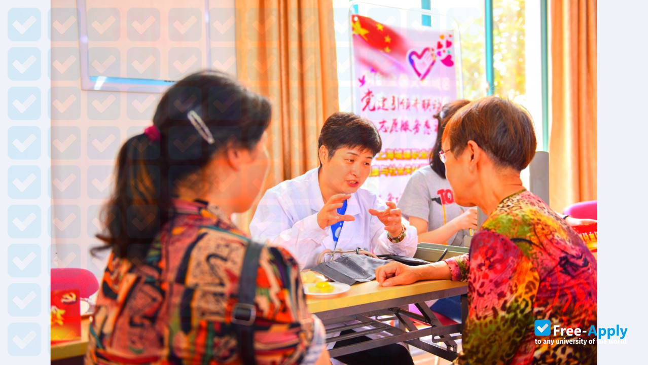 Photo de l’Shanghai Vocational College of Trade Union #6