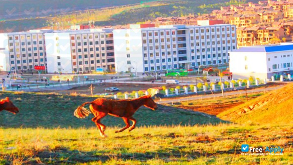 Xinjiang Tianshan Vocational & Technical College photo #15