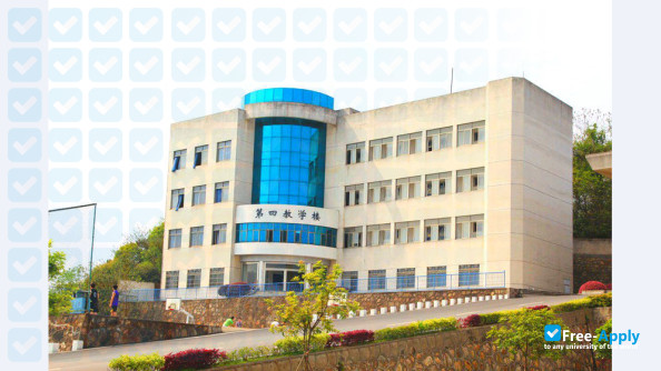 Фотография Changsha Aeronautical Vocational & Technical College