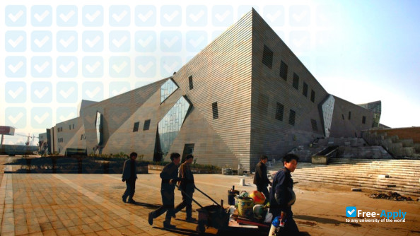 Xi'an Radio & Television University photo #5