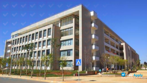 Foto de la Yunnan Vocational & Technical College of National Defense Industry #4