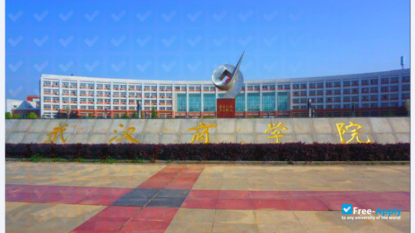 Wuhan Business University фотография №5