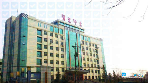 Yangquan Teachers College фотография №4