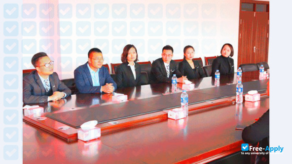 Liaoning Geology Engineering Vocational College photo #7