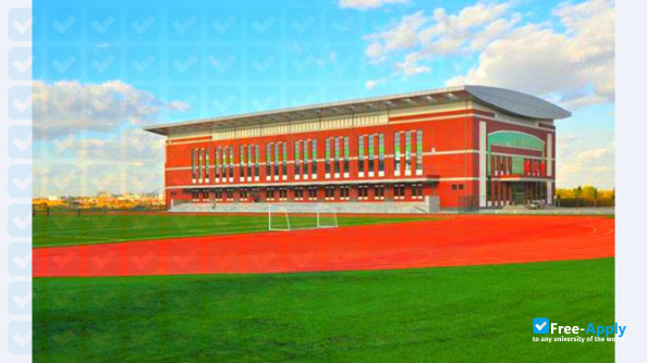 Foto de la Harbin Cambridge University #8