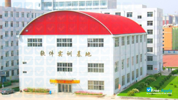 Foto de la Changchun Information Technology College #5