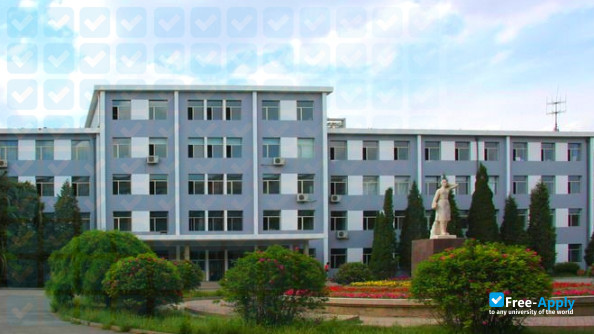 Hohhot Minzu College фотография №4