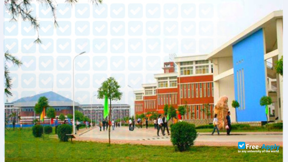 Foto de la Henan Industry and Trade Vocational College #6