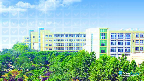 Henan Industry and Trade Vocational College фотография №4