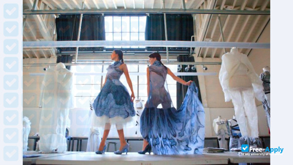 Shaanxi Fashion Engineering University photo #10