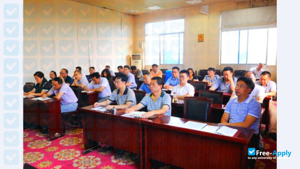 Leshan Vocational & Technical College photo #15