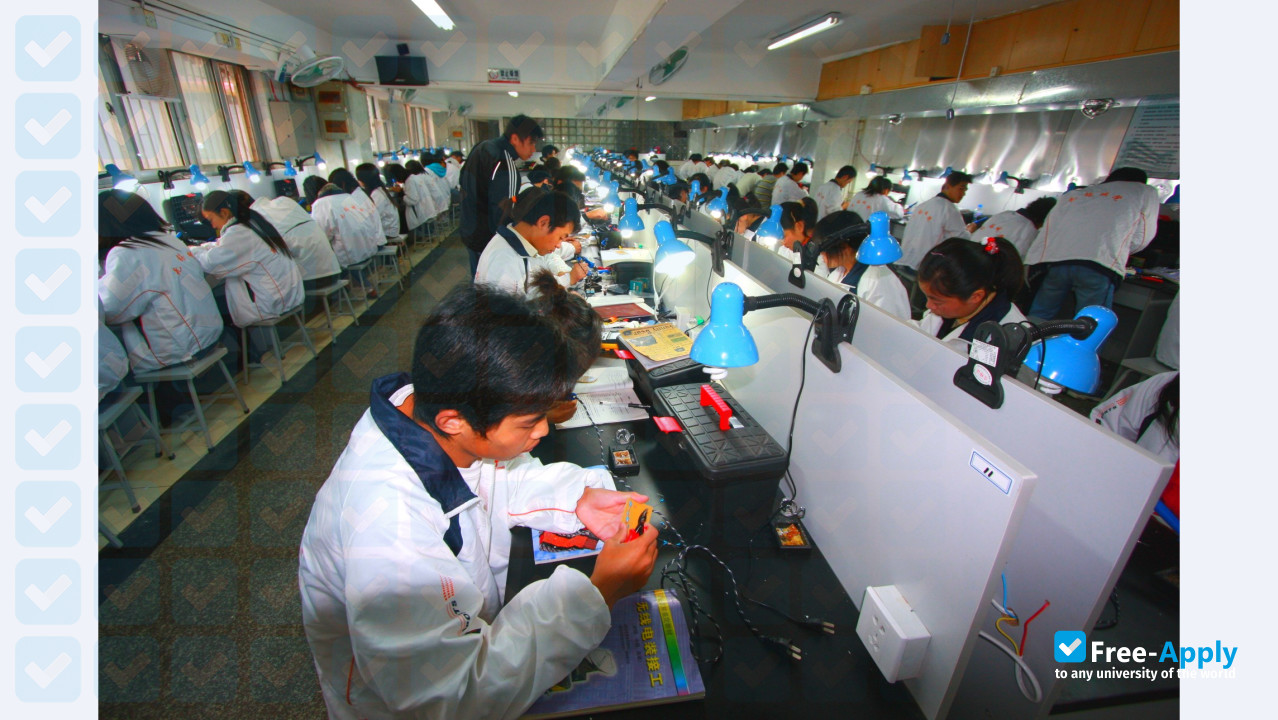Wuxi City College of Vocational Technology photo #2
