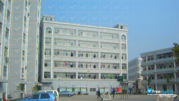 Jiujiang Radio and Television University photo #3