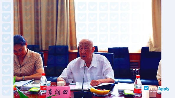 Zhengzhou Shengda University of Economics Business and Management фотография №11