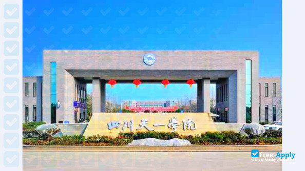 Photo de l’Sichuan Tianyi University #2