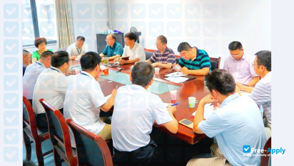 Financial Workers in Shandong University photo #2