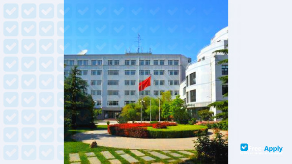 Photo de l’Beijing International School of Economics and Management College of Education #4