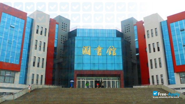 Foto de la Xinglin College Liaoning University of Traditional Chinese Medicine
