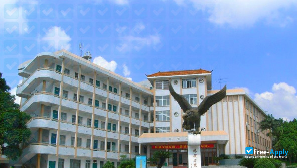 Guangxi Eco-engineering Vocational and Technical College photo #2