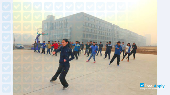 Foto de la Hebei Institute of Mechinery Electricity #4