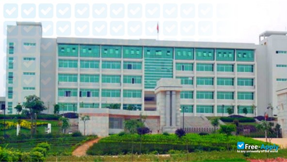 Guangxi City College photo #3
