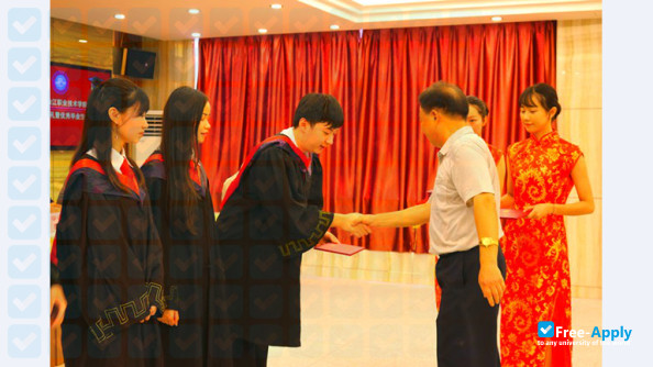 Guangzhou Zhujiang College of Vocational Technology photo #6