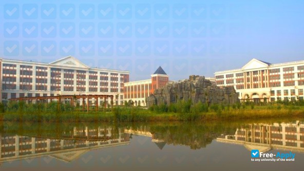 Hebi Automotive Engineering Professional College photo #3