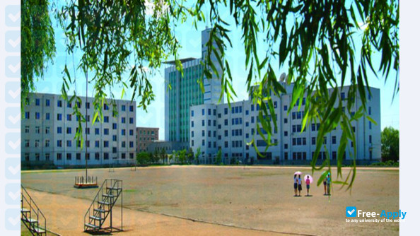 Foto de la Siping Vocational College #5