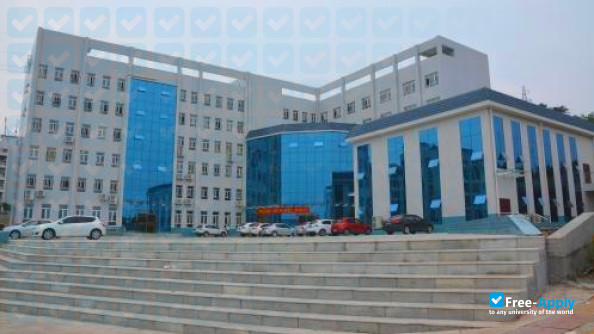 Xiangyang Vocational & Technical College photo