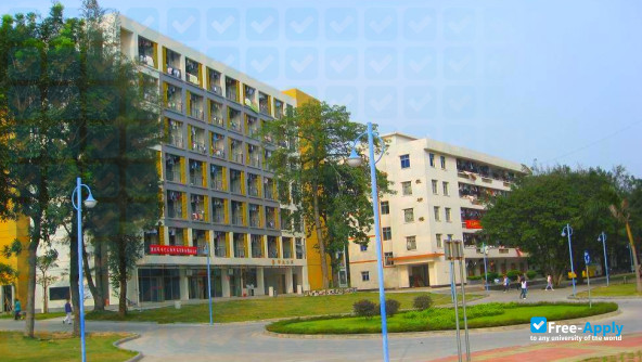 Guangdong Polytechnic of Science and trade фотография №11