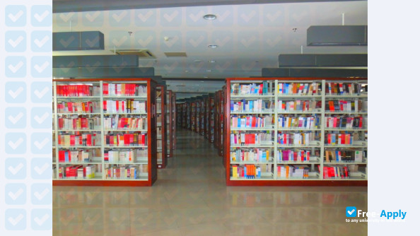Suzhou Institute of Trade & Commerce фотография №7