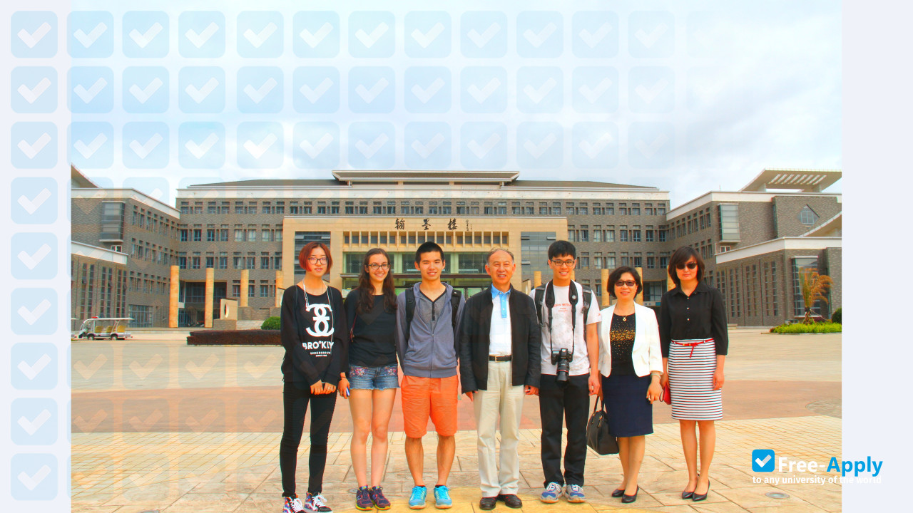 Oxbridge College Kunming University of Science & Technology photo #2